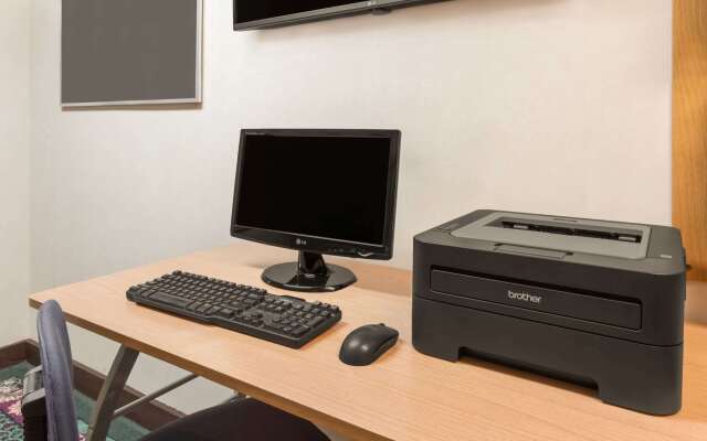 Days Inn by Wyndham Alpena