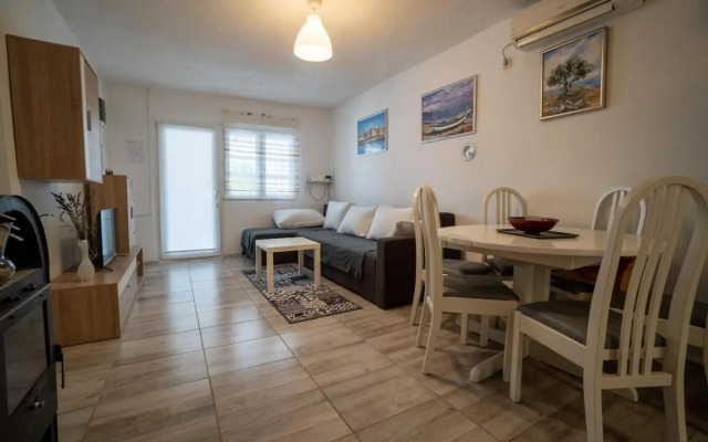 Apartman Mira II