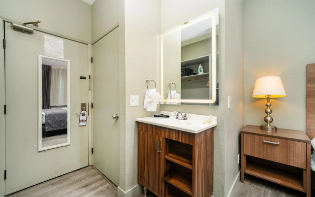Urban Boutique Hotel