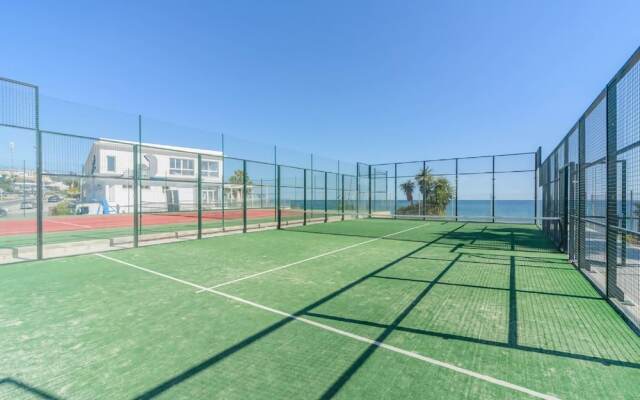 First Line Beach Mar y Sol Lubina
