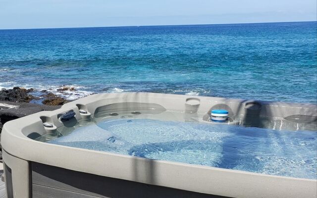 Honl's Beach Hale (Big Island) by RedAwning