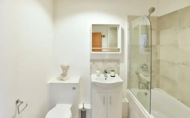 Cambrian Place - Swansea Guest Homes