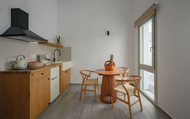 Aegean Diamonds Luxury Suites