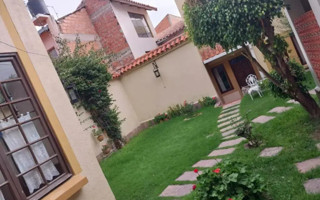 Paola Hostal