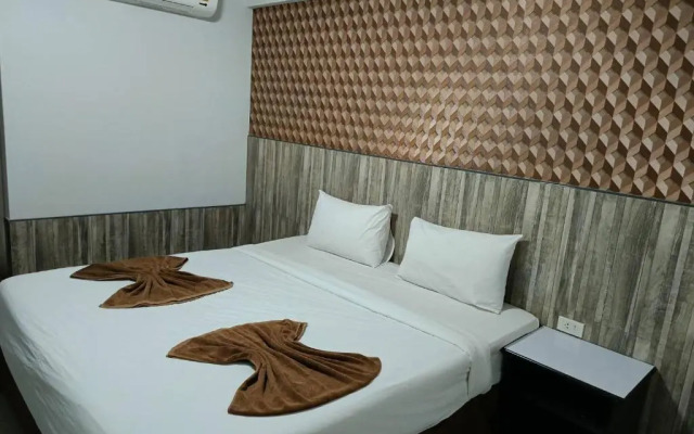 Grand Pruksa Siri Apartment