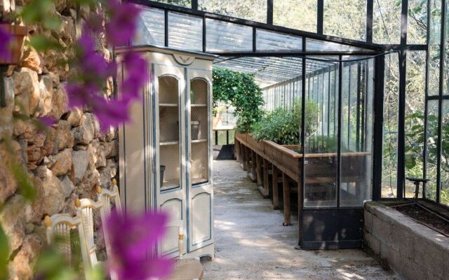 Château les Crostes