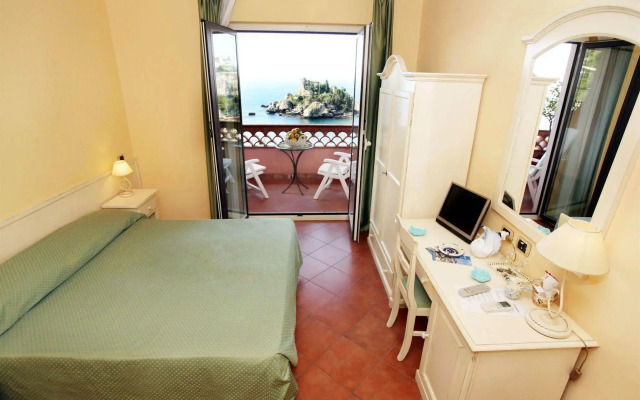 Mendolia Beach Hotel