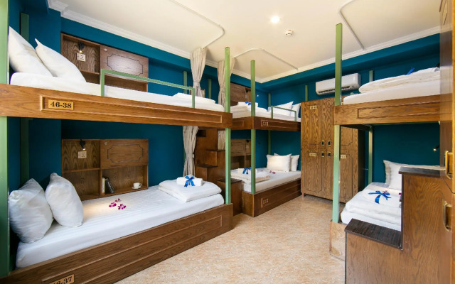 Little Charm Hanoi Hostel