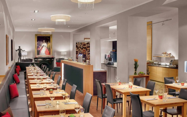 Alpen Hotel München