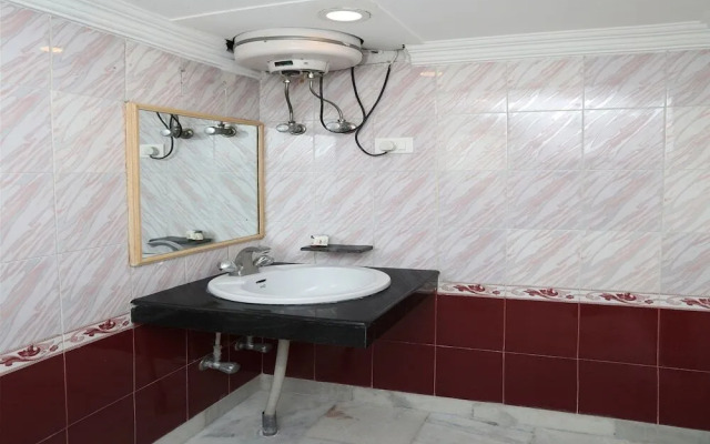 Hotel Chanakya Inn by OYO