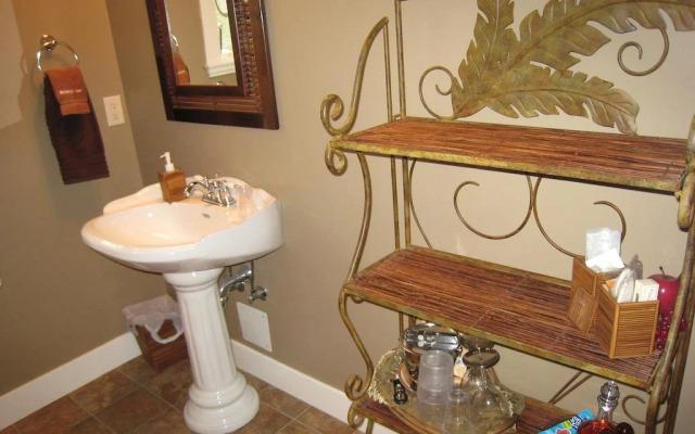 Yellow Rose Bed & Breakfast