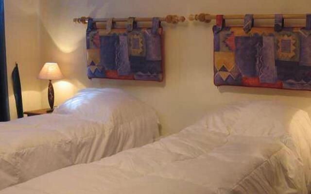 Life Apart Hotel