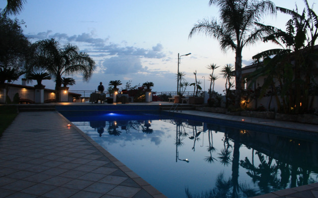 Arenas Hotel