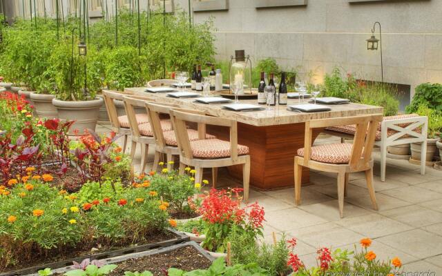 Kimpton Hotel Monaco Washington DC by IHG