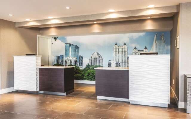 La Quinta Inn & Suites by Wyndham Atlanta Midtown - Buckhead