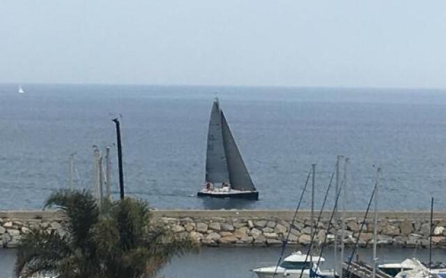 Baia Dei Gabbiani 400s