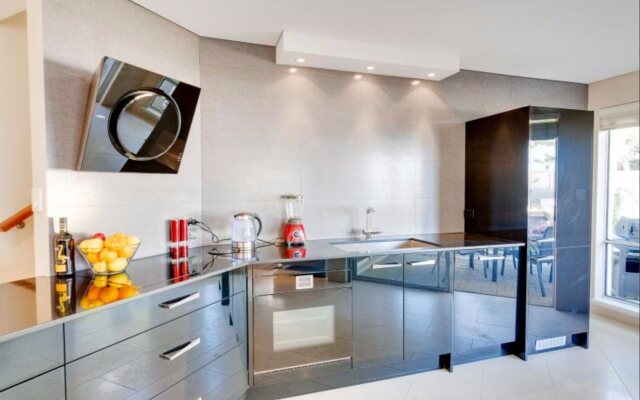 Cottesloe Contemporary Villa