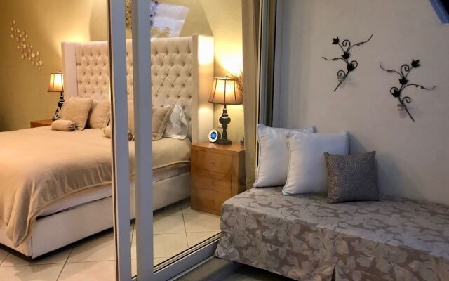 Luxury Condo Romantic Zone-Beach