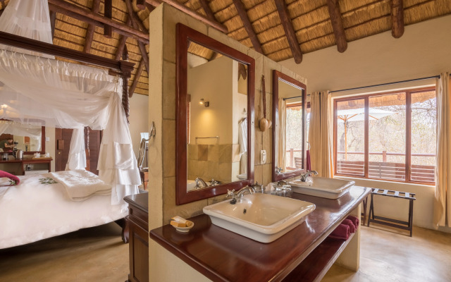 Karongwe- Shiduli Safari Lodge