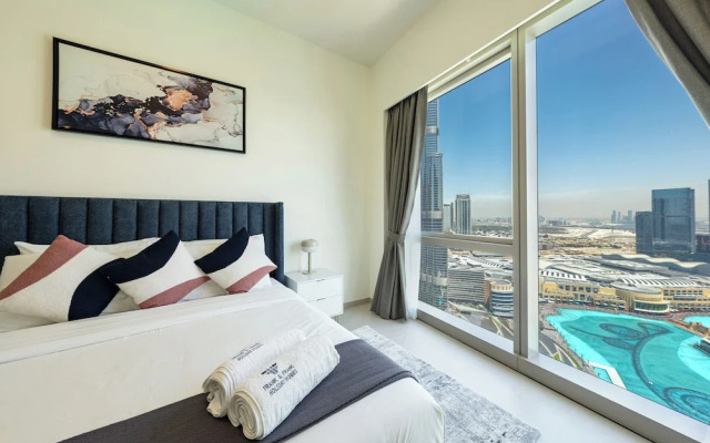 Skyline Serenity -Burj Khalifa View 3905