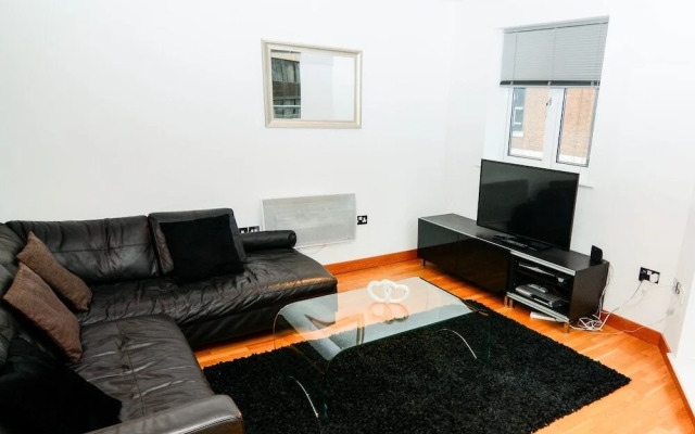 Modern 2 bed apartment in London - RGB 65388