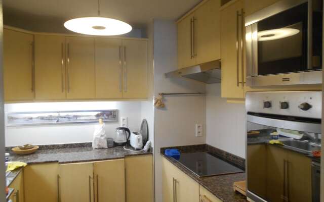 Cozy Marina PentHouse  Ref T32401
