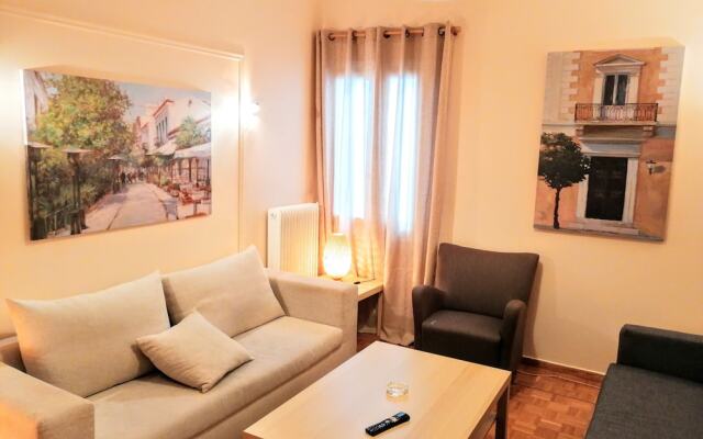 Comfortable apartment in Acropolis