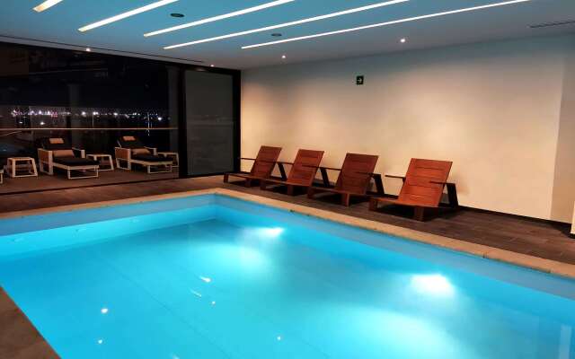 Ramada Encore by Wyndham Guadalajara Aeropuerto