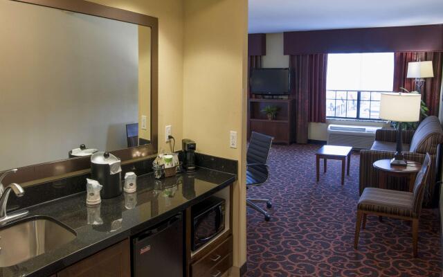 Hampton Inn & Suites Watertown