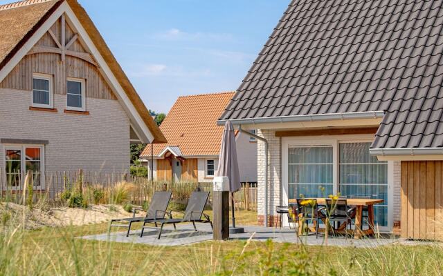 Modern Lodge Near the Beach
