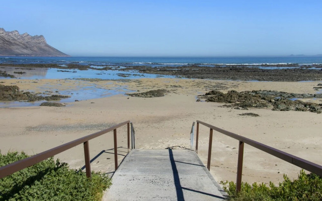 Laguna Beach B8