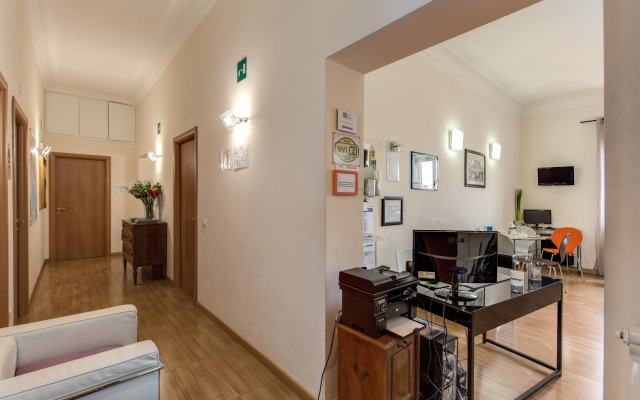 Bon Ton by DOT Suites
