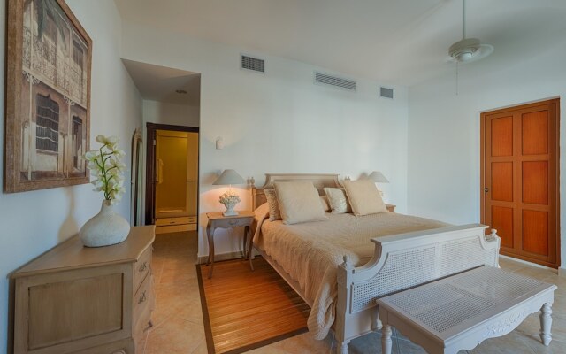 Condo Porto Blue In Porto Cupecoy By Personal Villas French Style Apartment Overlooking The Marina