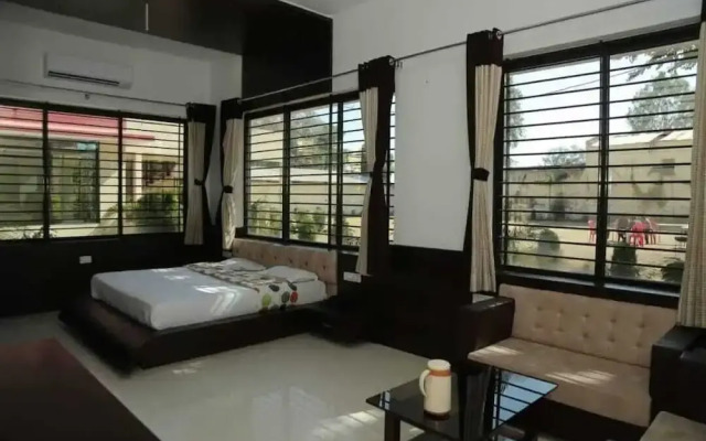 Hotel Shivani Resort