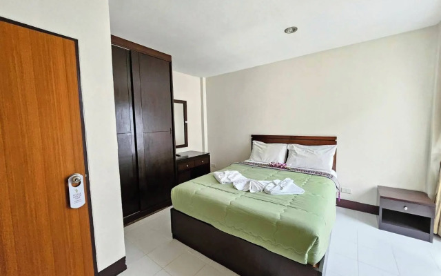 Patong Moon Inn Guesthouse