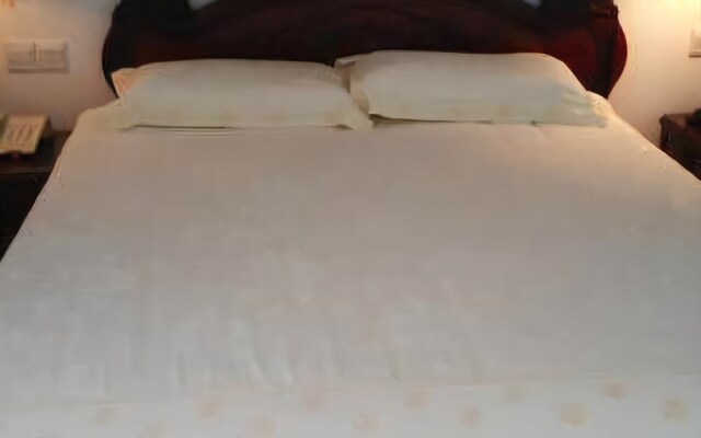 Mingyue Holiday Hotel