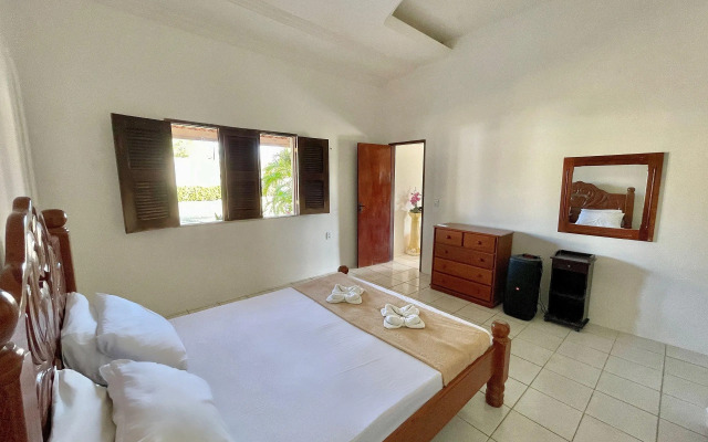 Linda casa na Lagoa do Catu com Pier