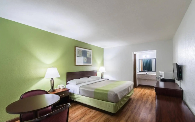 Motel 6-Mattoon, IL
