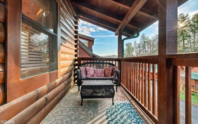 Blackberry Bliss 2 Bedroom Cabin