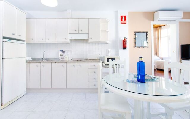 Apartamentos Turísticos Almoraide