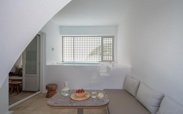 Santorini Kastelli Resort