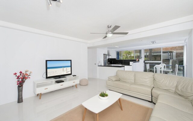 Cirrus, 2/44 Marine Drive