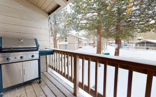 Chateau Sierra 50 Pet-friendly With Great Complex Amenities, On the Shuttle Route, Private Washer Dryer, by Redawning