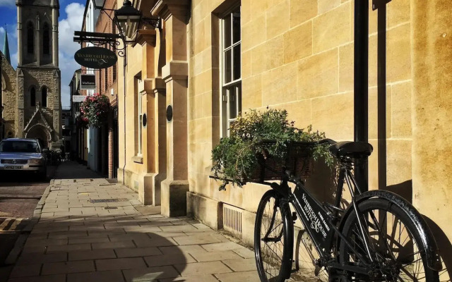 Vanbrugh House Hotel