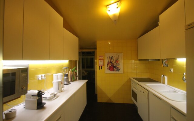 ALTIDO Attractive 1BR Apt w/terrace &river view, nearby Santa Apolonia train station