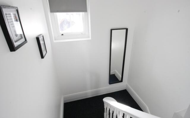 Willow Serviced Apartments The Walk 2