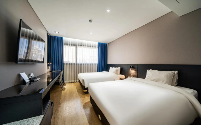 Rivertain Hotel Gyeongju