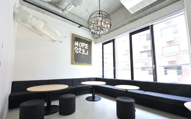 Catalyst Art Hotel (ex. Rakuten STAY HOSTEL Art cafe & bar)