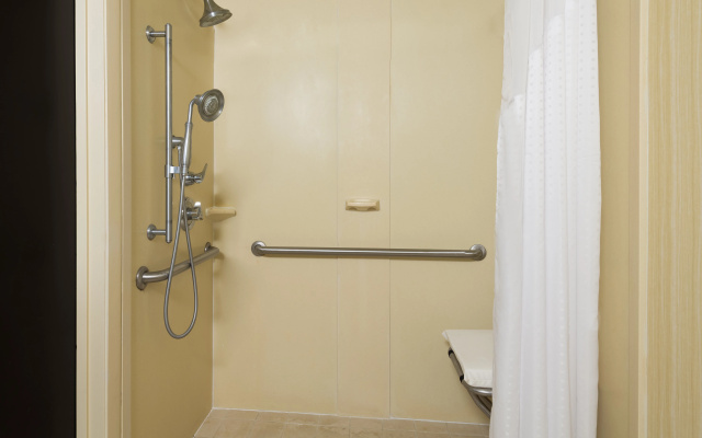 Holiday Inn Express & Suites Kendall East Miami by IHG