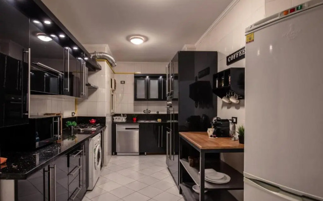 Xuru Stays I Heliopolis Rock